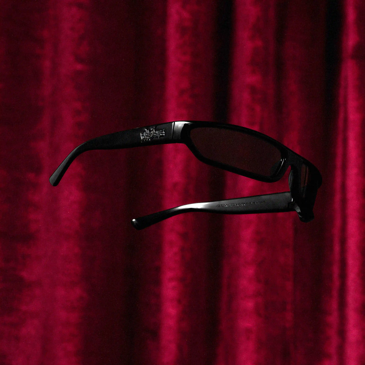 The Eyedress Wraparound - Black