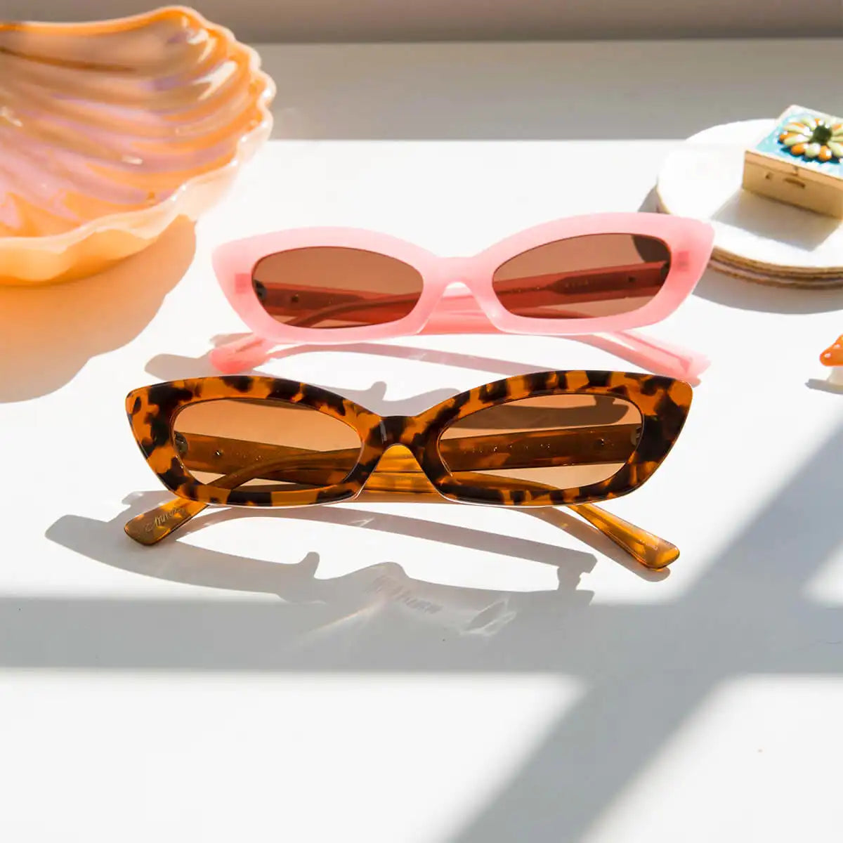 The Oliver by Emma Chamberlain - Bronze Glitter Tortoise